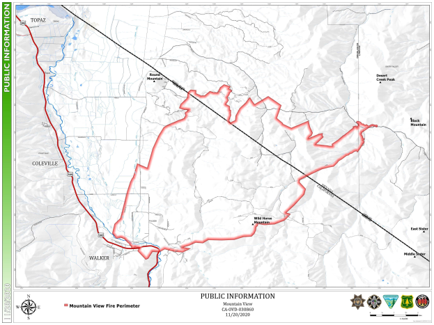 Ein detaillierter Plan einer vorgeschlagenen Bergwanderroute mit Landmarken, Text und Logos auf einem Plakat.